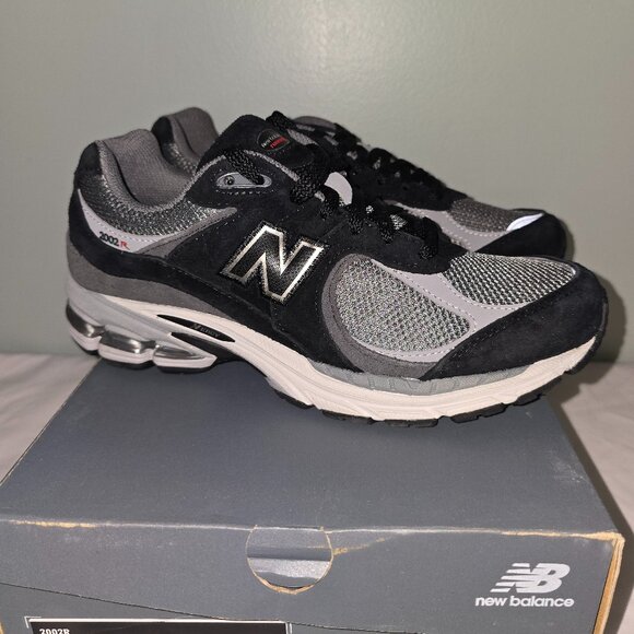 New Balance Other - New Balance 2002R Classics U2002RC, Blk/Gry, Unisex M8/W9.5, New in Box